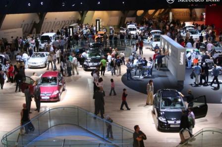 mercedes_hall_iaa_2005_s1.jpg