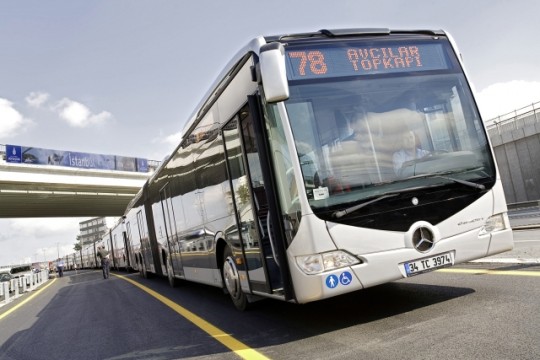 Daimler receives a major order for 100 more Mercedes-Benz city buses