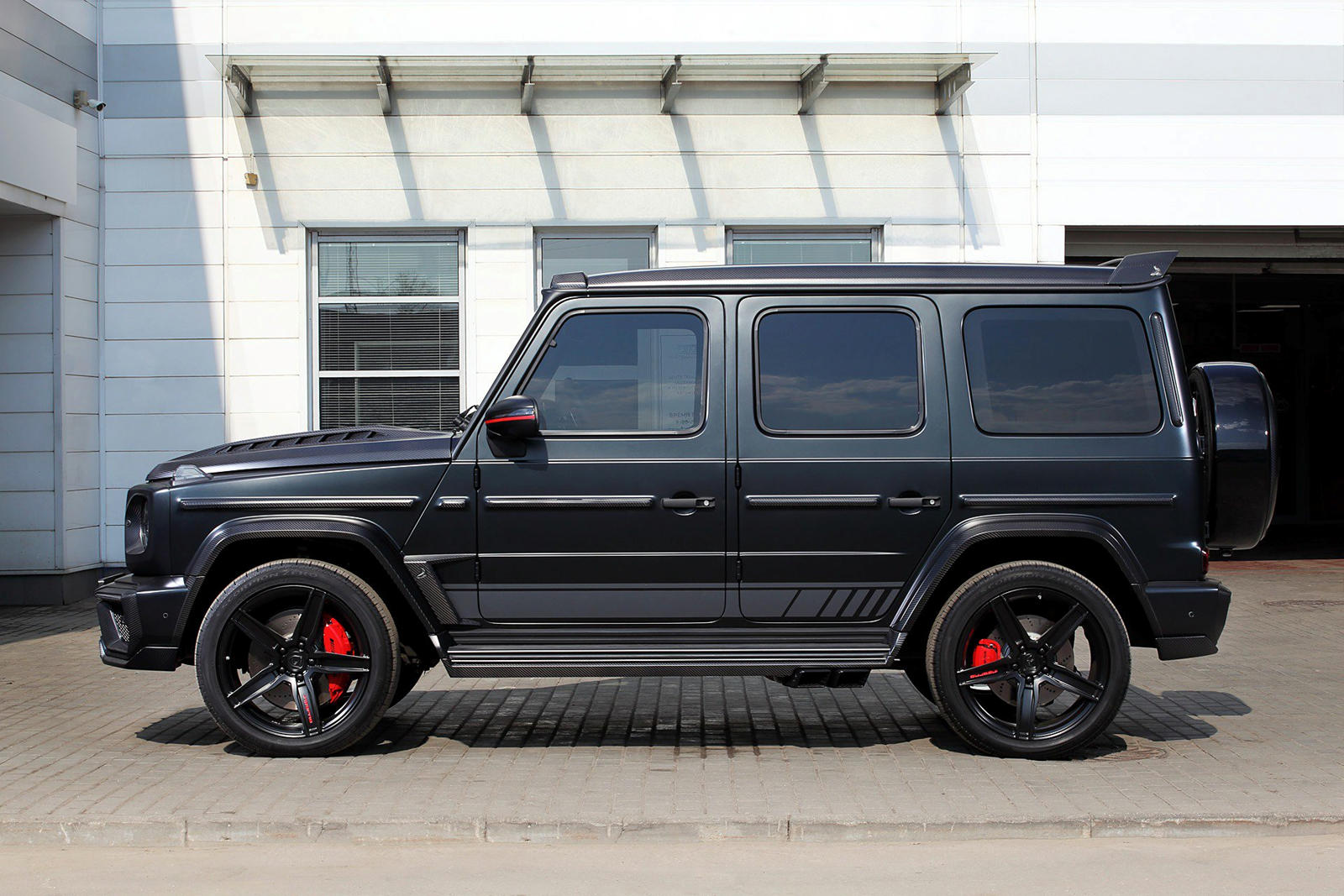 Another Mercedes Amg G Turns To The Dark Side With Inferno Mod
