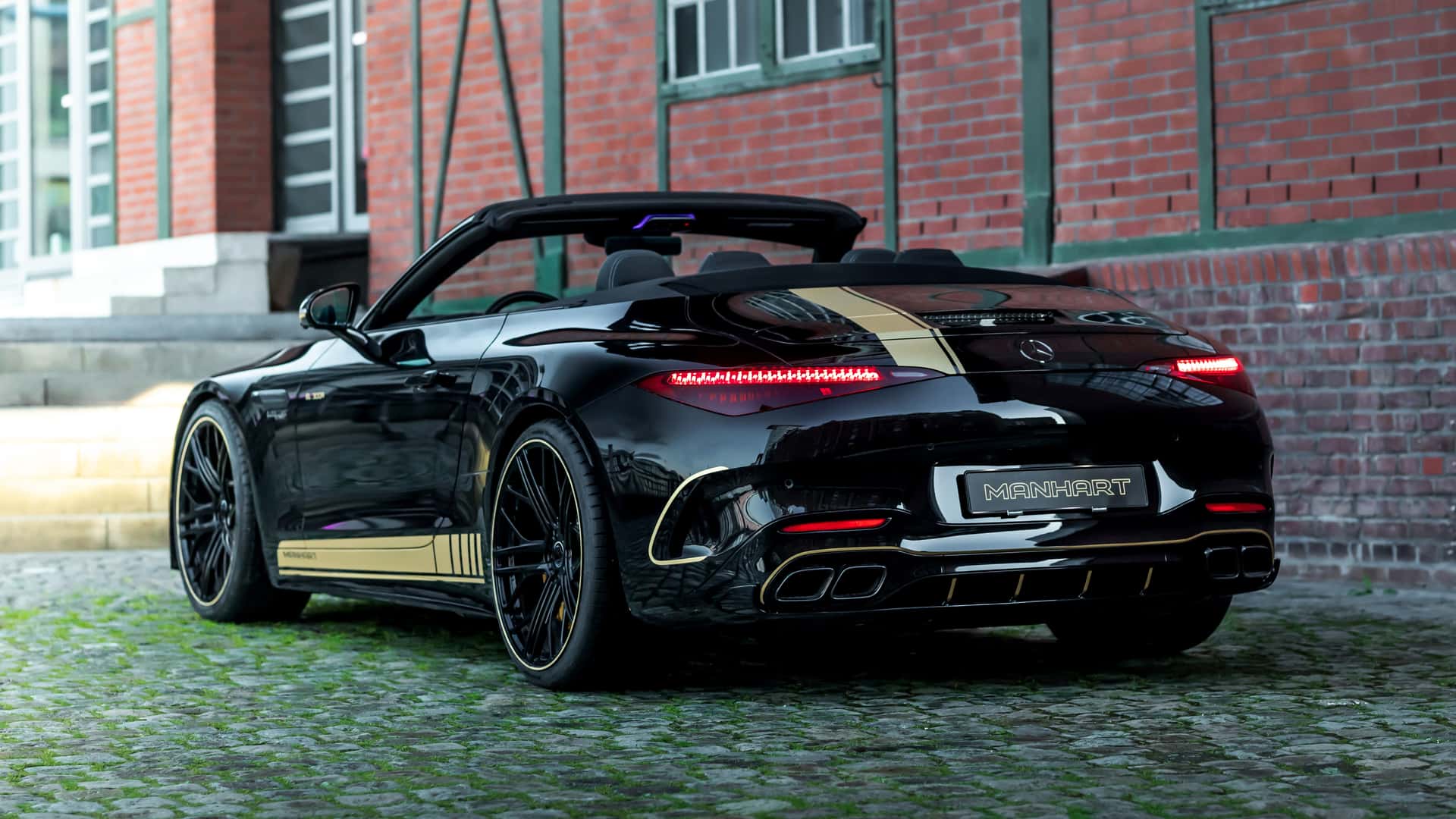 Manhart Unleashes A 707 HP Beast Within The Mercedes-AMG SL 63