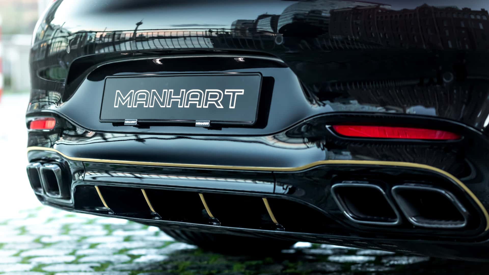 Manhart Unleashes A 707 HP Beast Within The Mercedes-AMG SL 63