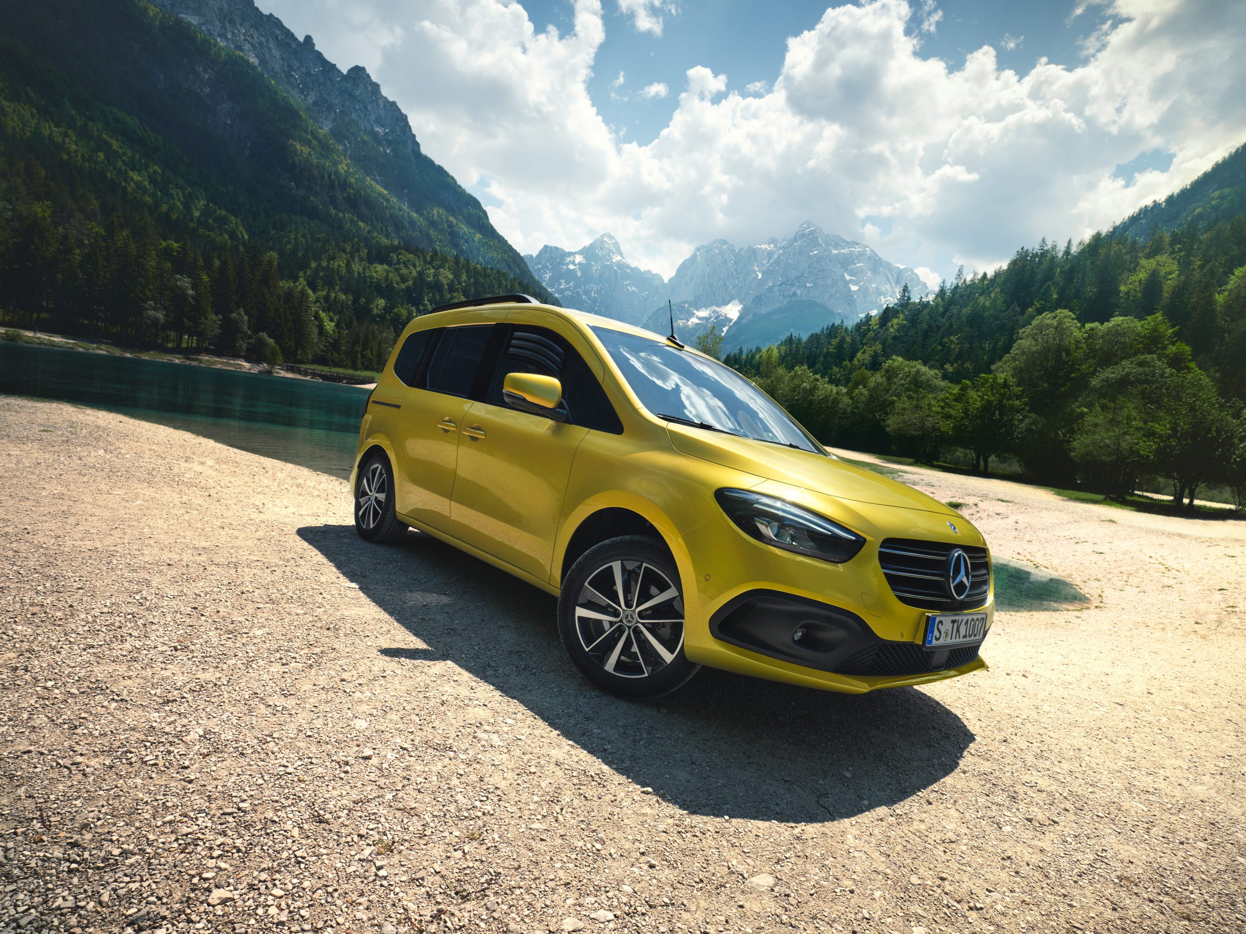 New Mercedes-Benz V-Class Marco Polo At Caravan Salon Düsseldorf