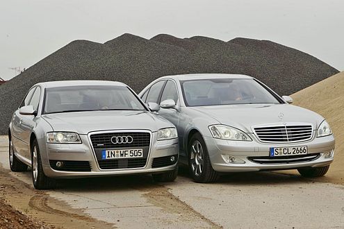 Audi A8 quattro vs. Mercedes S 500 4Matic