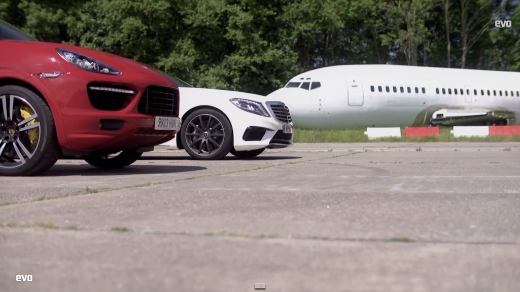 Porsche Cayenne Turbo S Eats The Dust Of The Mercedes-Benz S63 AMG