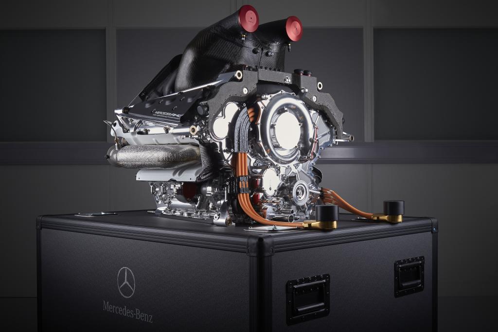F1 Ecclestone apoia pedidos de equalização dos motores