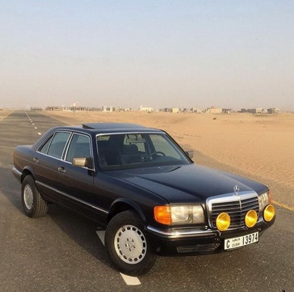 1991 Mercedes-Benz 300 SE (1)