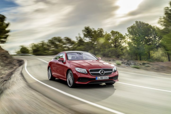 Mercedes-Benz E-Klasse Coupé; 2016; Exterieur: designo hyazinthrot metallic, AVANTGARDE ; Mercedes-Benz E-Class Coupé; 2016; exterior: designo hyacinth red metallic, AVANTGARDE;