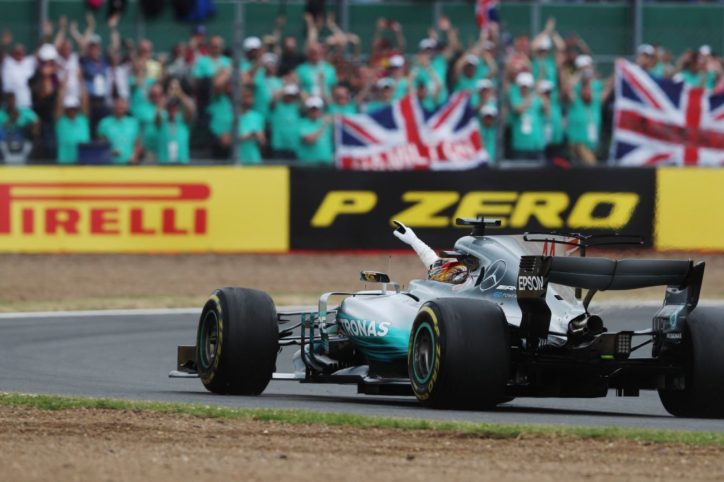 Hamilton wins 2017 British Grand Prix to tie record