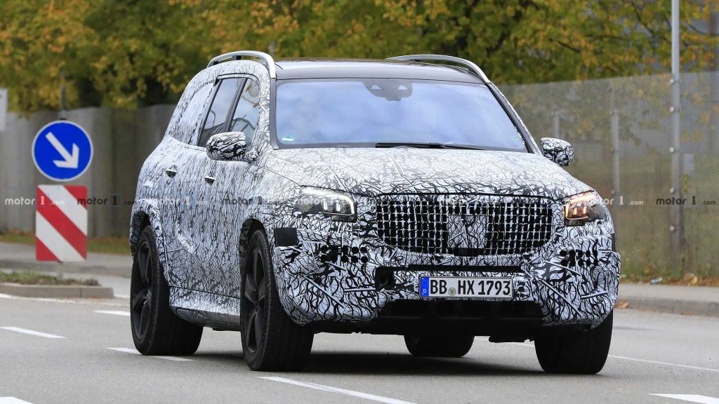 2020 Mercedes-Maybach GLS Spied on the Road