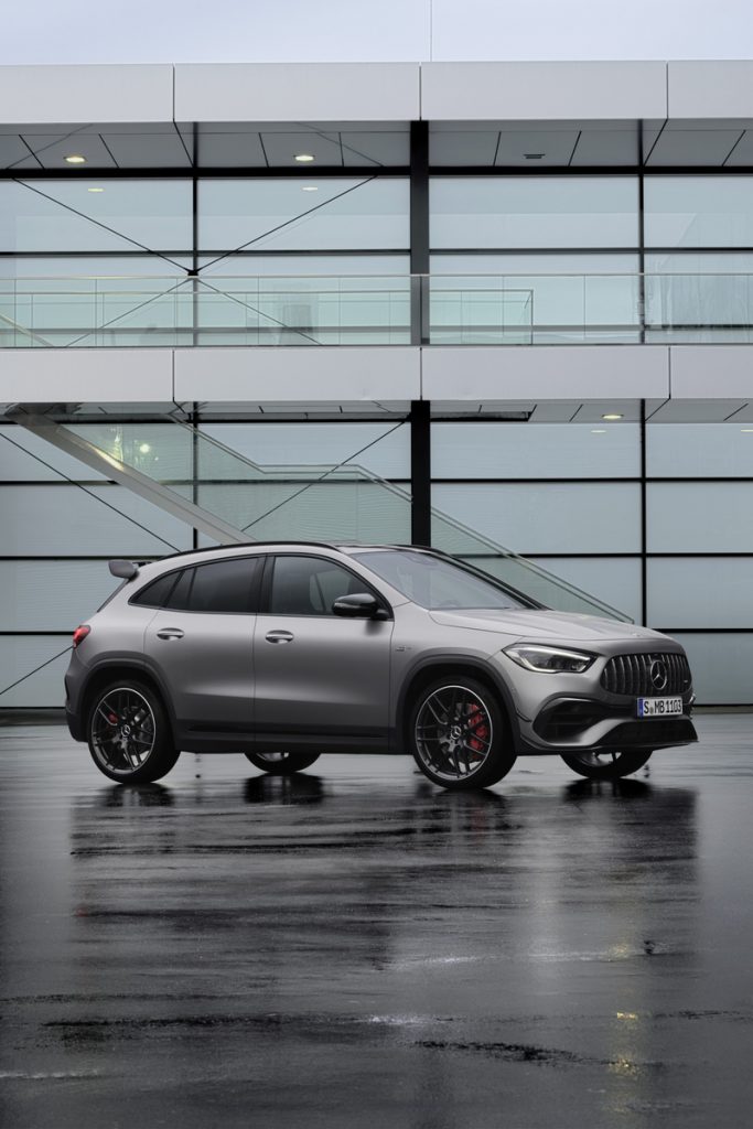 21 Mercedes Amg Gla 45 Compact Suv Unveiled