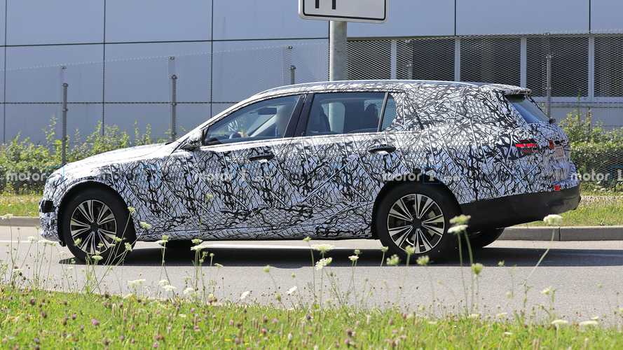 2021 Mercedes Benz C Class Estate Spied For The First Time