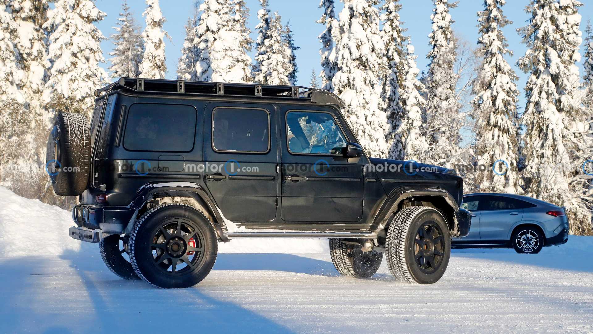 Mercedes Benz g63 4x4 2