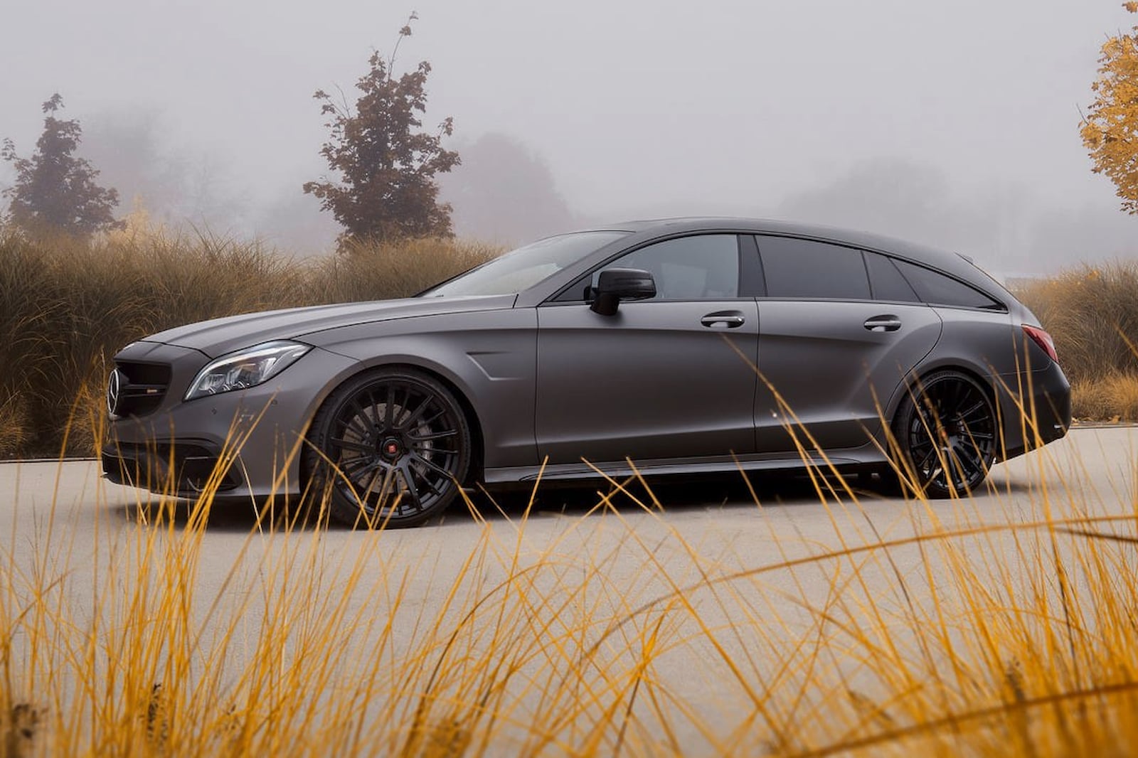 CLS shooting Brake с автобоксом на крыше