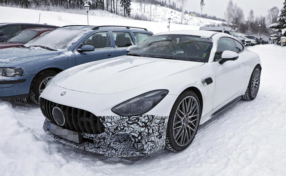 Mercedes-AMG GT 43 Coupe Spied During Winter Testing