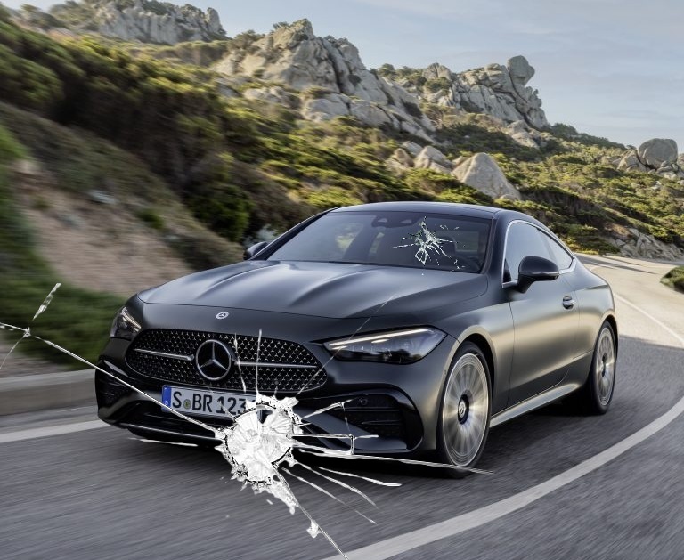 Mercedes Windshield Crack