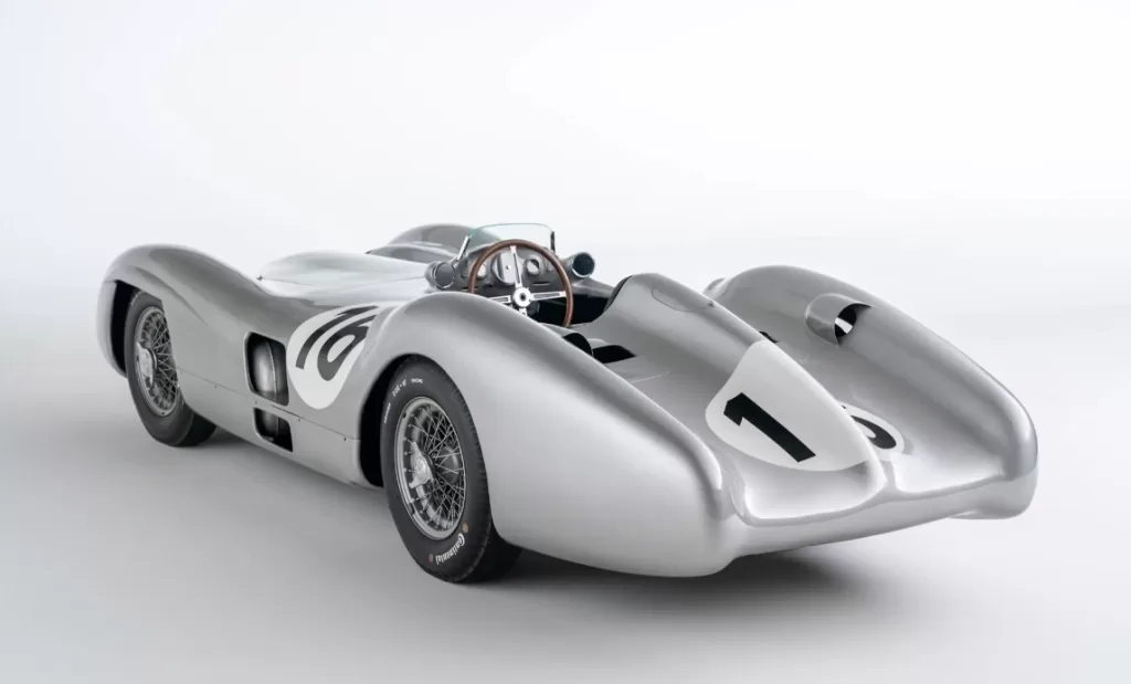 Mercedes-Benz W196 R Stromlinienwagen 1